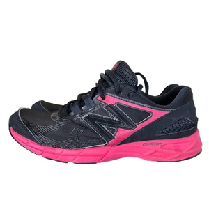 New Balance Women's‎ Walking Shoe size 6